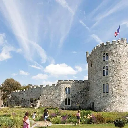 Holiday home Meuble De Tourisme Proche